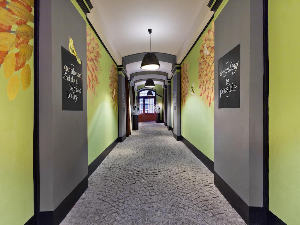Oasis Prague Apartments Exteriör bild